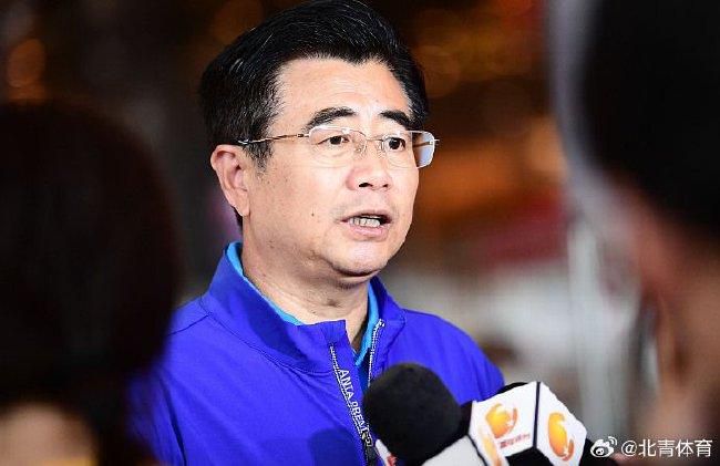忘穿内裤坐公交被c了